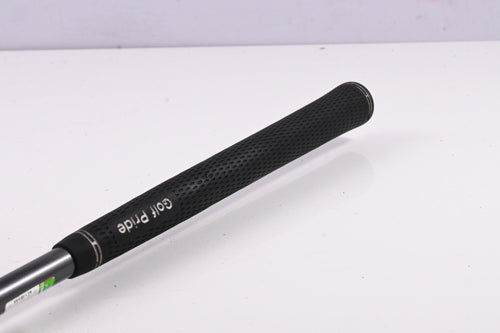 Titleist 913 D2 Driver / 9.5 Degree / Stiff Flex Aldila RIP Phenom 70 Shaft