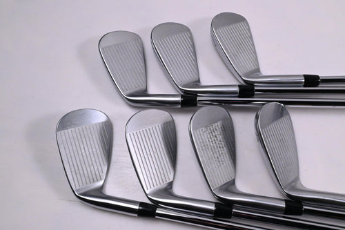 Titleist T250 2025 Irons / 5-PW+48° / Regular Flex AMT Red Shafts