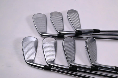 Titleist 714 AP2 Irons / 4-PW / Regular Flex XP 95 R300 Shafts
