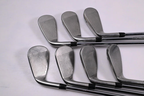 Titleist 718 AP1 Irons / 5-PW+48° / Regular Flex AMT Red R300 Shafts