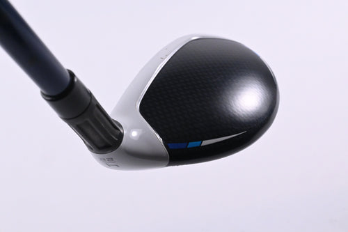Taylormade SIM2 Max #4 Hybrid / 22 Degree / Regular Flex Ventus Blue 6 Shaft