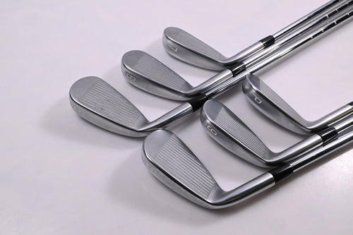 Mizuno JPX 923 Hot Metal Irons / 5-PW / Regular Flex KBS Tour Lite Shafts
