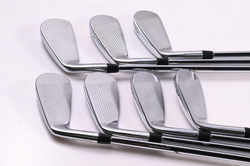 Titleist T200 2019 Irons / 4-PW / Stiff Flex AMT Tour White S300 Shafts