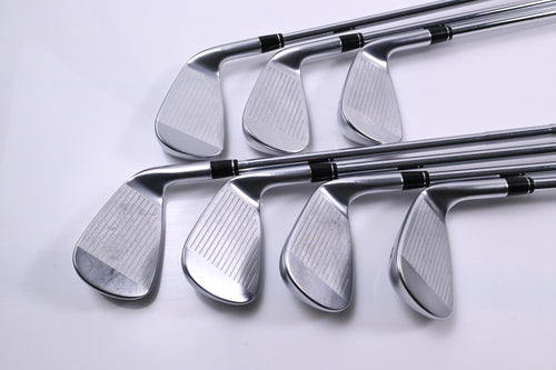 Left Hand Callaway Apex Ai300 Irons / 5-PW+GW / Regular Flex Dynamic Gold Mid 90