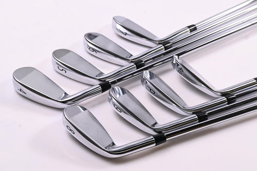 Titleist 718 AP3 Irons / 4-PW+48° / Regular Flex AMT Black R300 Shafts