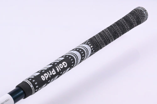 Titleist 975 J Driver / 9.5 Degree / Stiff Flex Graphite Design YS-6 Shaft