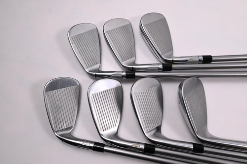 Taylormade Qi Irons / 4-PW / Senior Flex Speeder NX TCS 50 Shafts