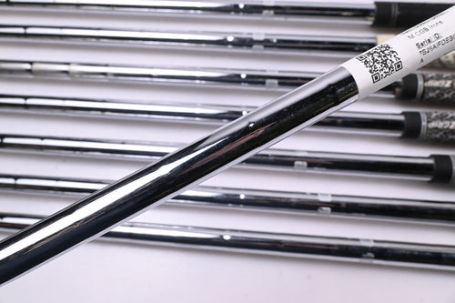 Taylormade M CGB Irons / 5-PW+AW+SW / Stiff Flex N.S.PRO 840 Shafts