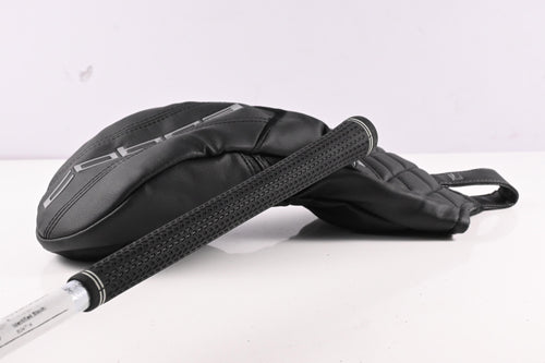 Cobra DS-Adapt LS Driver / 10.5 Degree / X-Flex Denali Black 70 Shaft