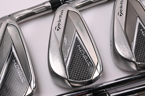 Taylormade Stealth Irons / 4-PW+GW+SW / Regular Flex Dynamic Gold 95 R300