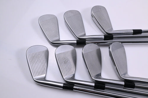 Taylormade P.7CB Irons / 4-PW / X-Flex Dynamic Gold X100 Shafts