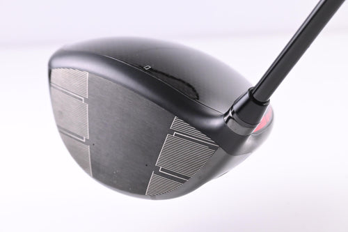 Wilson DYNAPWR 2025 Carbon Driver / 10.5 Degree / X-Flex HZRDUS Smoke RDX Black