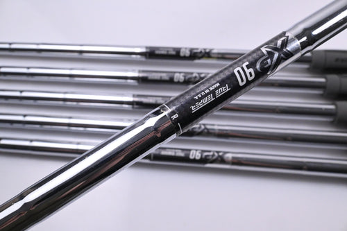 Cobra King F8 Irons / 6-PW+GW / Regular Flex XP 90 Shafts