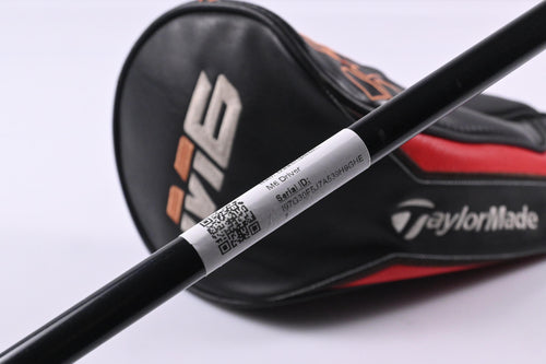 Taylormade M6 Driver / 10.5 Degree / Regular Flex Fujikura Atmos Orange 5 Shaft