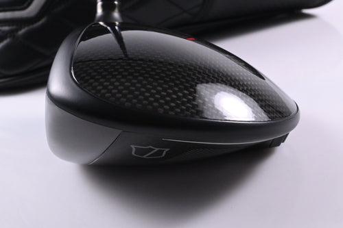 Left Hand Wilson DYNAPWR Carbon 2025 Driver / 10.5 Degree / Stiff Flex UST LinQ
