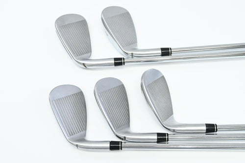 Taylormade Rocketbladez Irons / 7-PW+SW / Regular Flex Steel Shafts