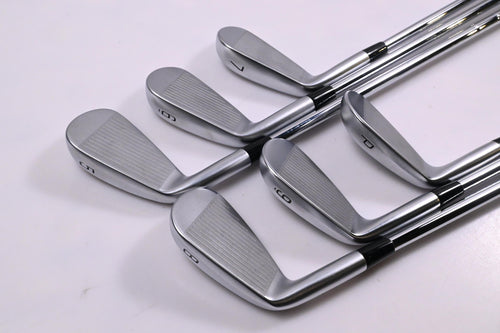 Mizuno JPX 925 Forged Irons / 5-PW / Stiff Flex N.S.Pro Modus³ Tour 115