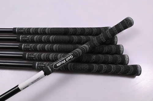 Mizuno JPX 925 Forged Irons / 5-PW / Stiff Flex Dynamic Gold Mid 115 S400 Shafts