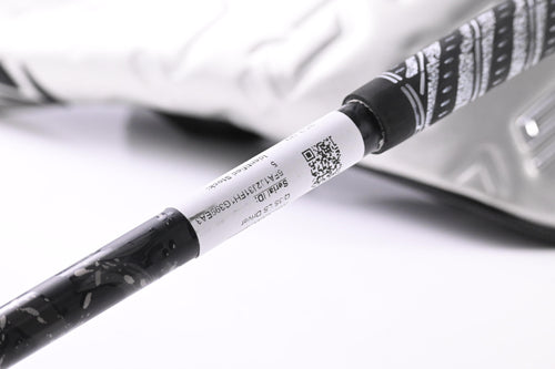 Taylormade Qi35 LS Driver / 10.5 Degree / X-Flex Kai'li White Darkwave 60 Shaft