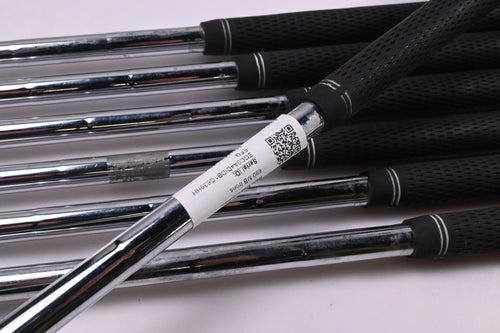 Titleist 690.MB Irons / 3-9i / Stiff Flex Steel Shafts