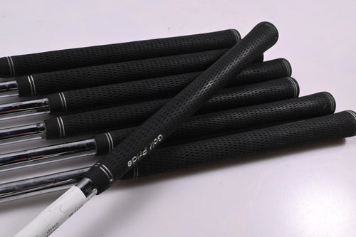 Titleist 690.MB Irons / 3-9i / Stiff Flex Steel Shafts