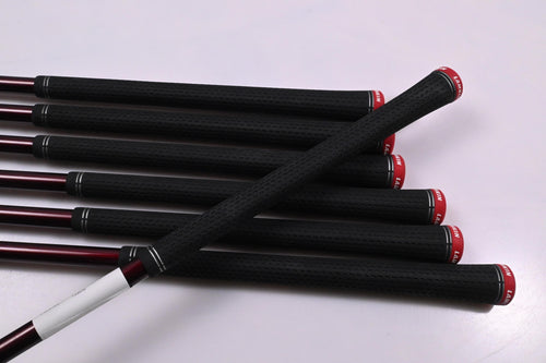 Taylormade Stealth HD Irons / 5-PW+SW / Regular Flex Speeder NX 50 Shafts