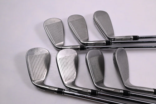 Taylormade SIM2 Max Irons / 5-PW / Regular Flex KBS MAX MT 85 Shafts