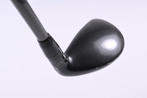 Titleist 818 H2 #3 Hybrid / 19 Degree / Stiff Flex Aldila Rogue M.AX 85 Shaft