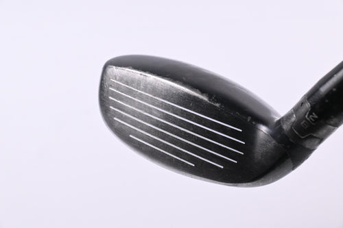 Titleist 915H #2 Hybrid / 18 Degree / Stiff Flex Aldila Rogue White 85 Shaft