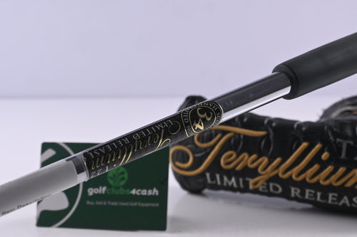Scotty Cameron Teryllium T22 Newport II Putter / 33 Inch
