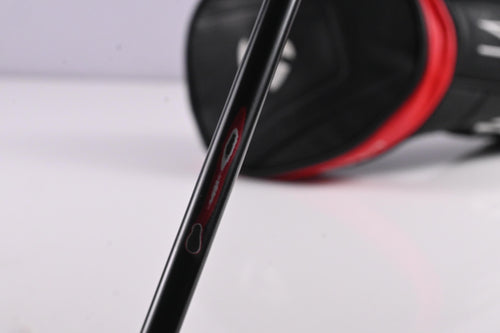 Taylormade Stealth Driver / 10.5 Degree / Stiff Flex HZRDUS Smoke RDX Red 60