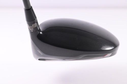 Titleist 913 D2 Driver / 9.5 Degree / Stiff Flex Aldila RIP 60 Shaft