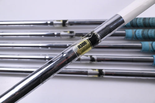 Mizuno MP-32 Irons / 3-8i / Regular Flex Dynamic Gold R300 Shafts