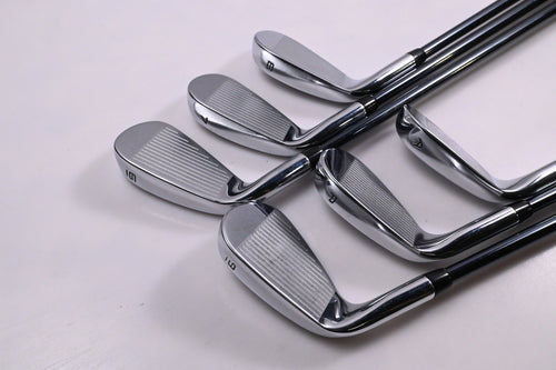 Callaway Elyte Irons / 5-PW / Regular Flex UST Mamiya Recoil HDC DART 70 Shafts