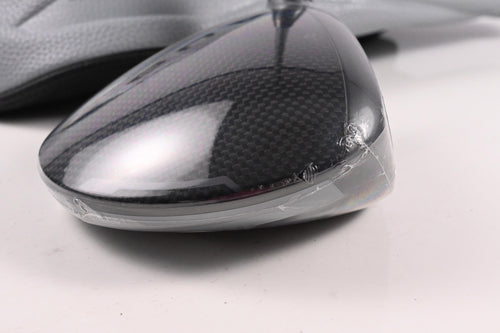 Callaway Quantum Max Driver / 10.5 Degree / Stiff Flex Denali Frost Silver 50