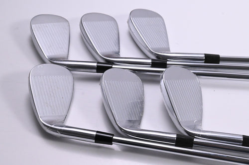 Callaway Quantum Max Irons / 5-PW / Regular Flex KBS MAX 90 Shafts