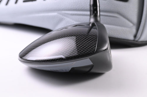Callaway Quantum Max D Driver / 10.5 Degree / Regular Flex Vanquish 4 Shaft