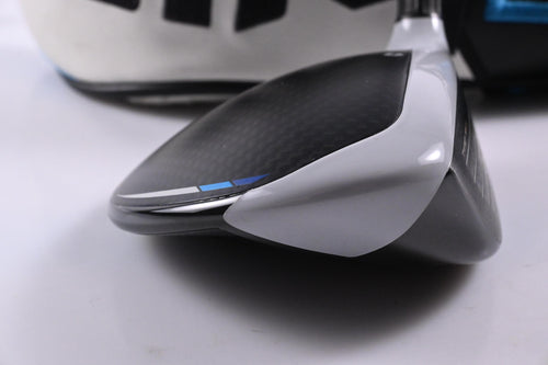 TaylorMade SIM2 Max #5 Wood / 18 Degree / Regular Flex Fujikura Ventus Blue 5