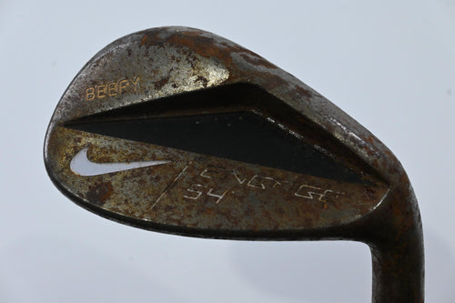 Nike Engage Sand Wedge / 54 Degree / Wedge Flex Dynamic Gold Shaft