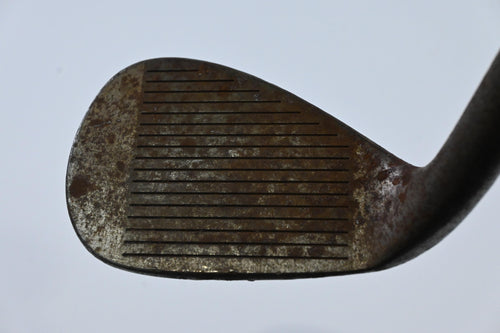 Nike Engage Sand Wedge / 54 Degree / Wedge Flex Dynamic Gold Shaft