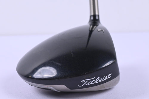 Titleist 909 D2 Driver / 9.5 Degree / Stiff Flex Aldila Voodoo Shaft