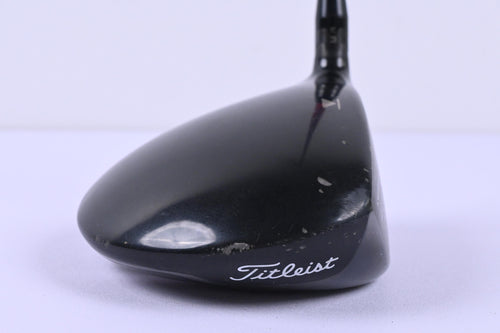 Titleist 913 D2 Driver / 10.5 Degree / Stiff Flex Tour AD 60 Shaft