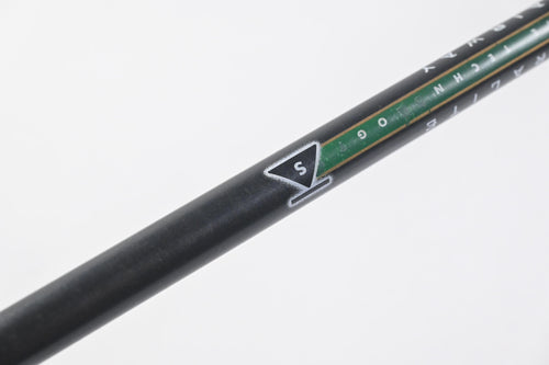 Titleist 975 F #3 Wood / 13.5 Degree / Stiff Flex Titleist Ultralite Shaft