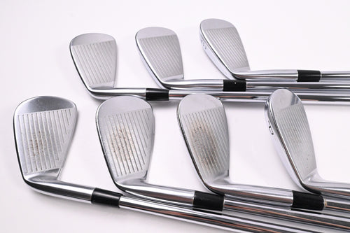 Mizuno Pro 223 Irons / 4-PW / Regular Flex Dynamic Gold 105 R300 Shafts