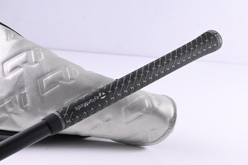 Taylormade Qi35 Driver / 9 Degree / Regular Flex Fujikura Air Speeder 50 Shaft