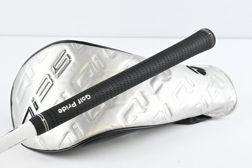Taylormade Qi35 Driver / 12 Degree / Regular Flex Vanquish 5 Shaft