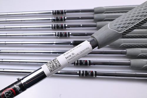 Callaway Rogue ST Pro Irons / 3-PW+AW / Regular Flex Elevate MPH 95 Shafts