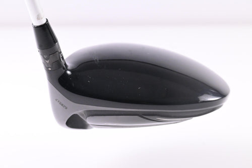 Titleist 915 D2 Driver / 9.5 Degree / Regular Flex Aldila Rogue Black 70 Shaft