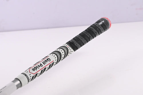 Titleist 915 D2 Driver / 9.5 Degree / Stiff Flex Diamana S+ Blue 60 Shaft
