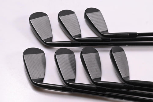 Mizuno JPX 925 Hot Metal Irons / 5-PW+GW / Regular Flex MMT 65 Shafts
